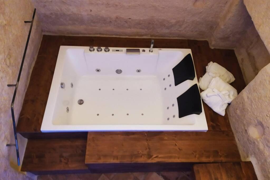 Fornaci 46 Sassi Con Idromassaggio Villa Matera Ngoại thất bức ảnh